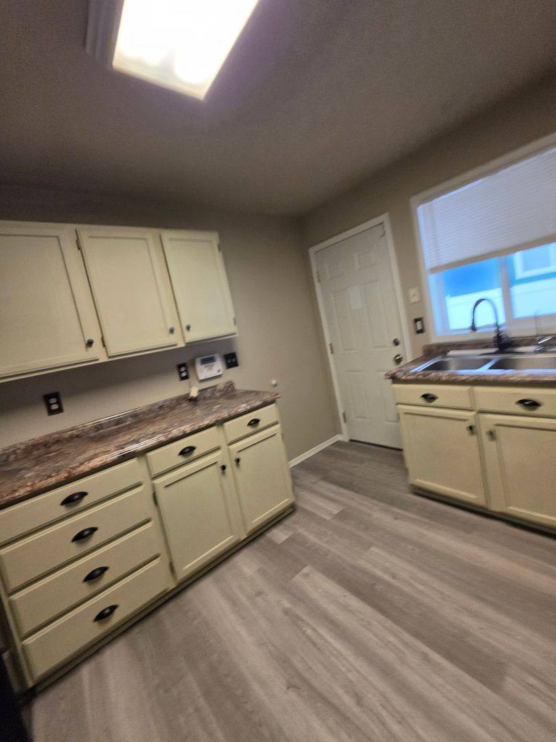 15064 N Anthony St, Rathdrum, ID 83858 - House for Rent - Image 10