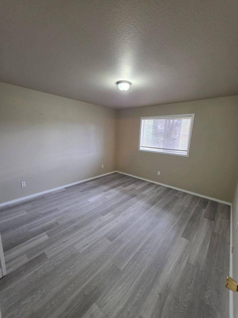 15064 N Anthony St, Rathdrum, ID 83858 - House for Rent - Image 2