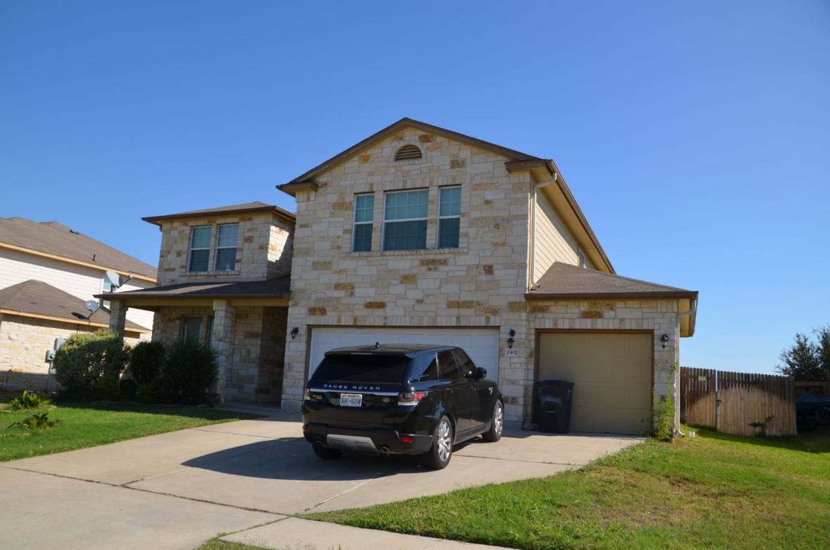 2402 Black Orchid, Killeen, TX 76549 - House for Rent - Image 2