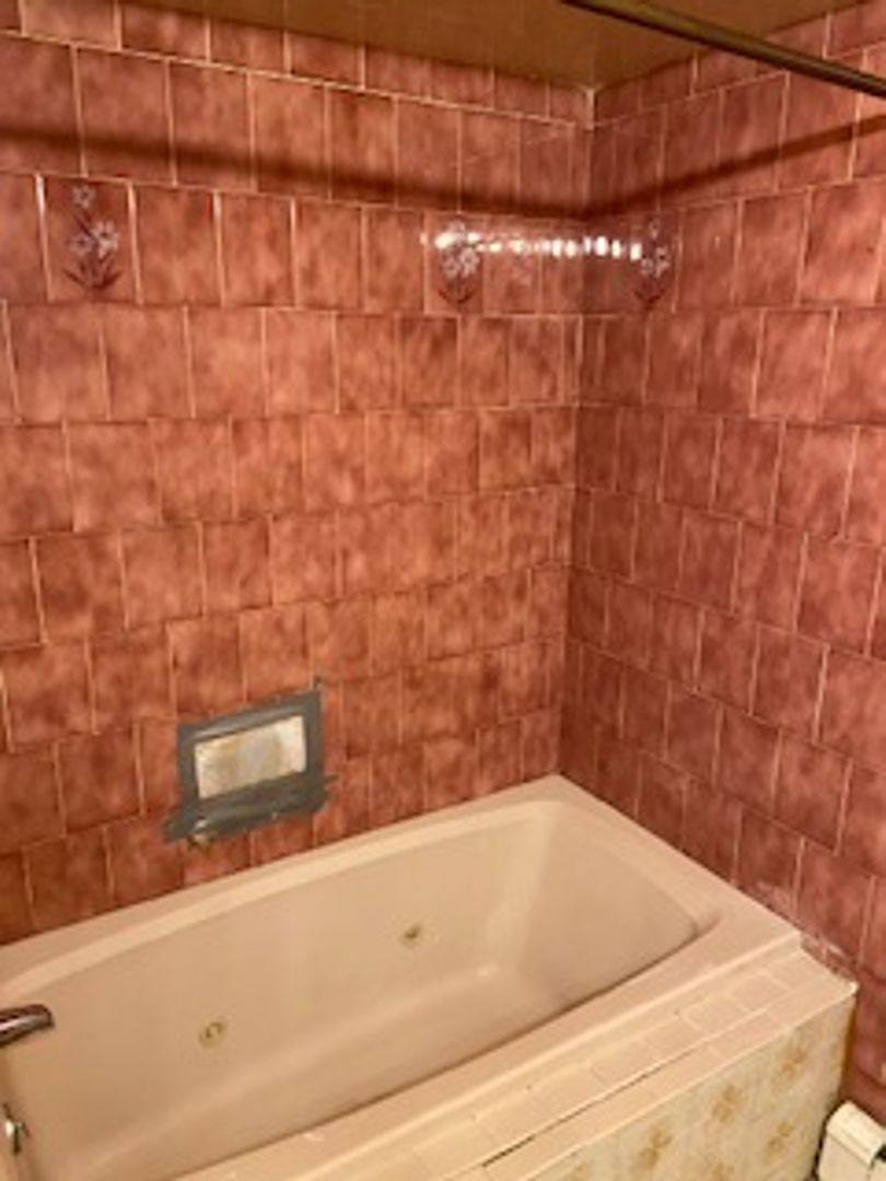 35 August St, Providence, RI 02908 - Apartment for Rent - Image 6