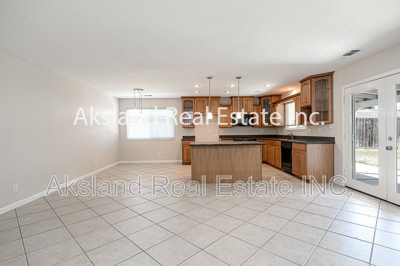 15332 Cambridge Dr, Lathrop, CA 95330 - House for Rent - Image 7