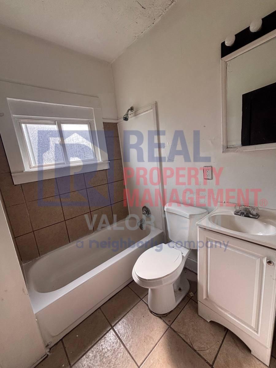 1128 Eddy Rd, Cleveland, OH 44108 - Apartment for Rent - Image 6