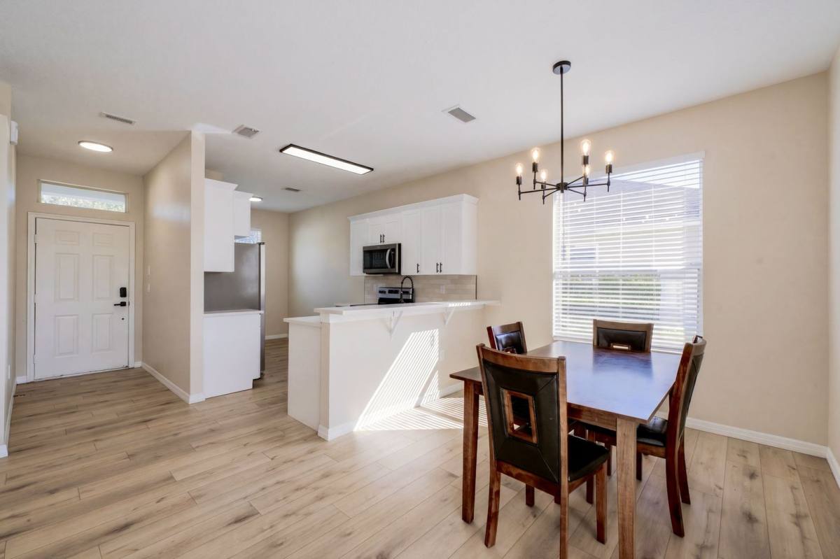 304 Ryans Ridge Ave, Eustis, FL 32726 - House for Rent - Image 8