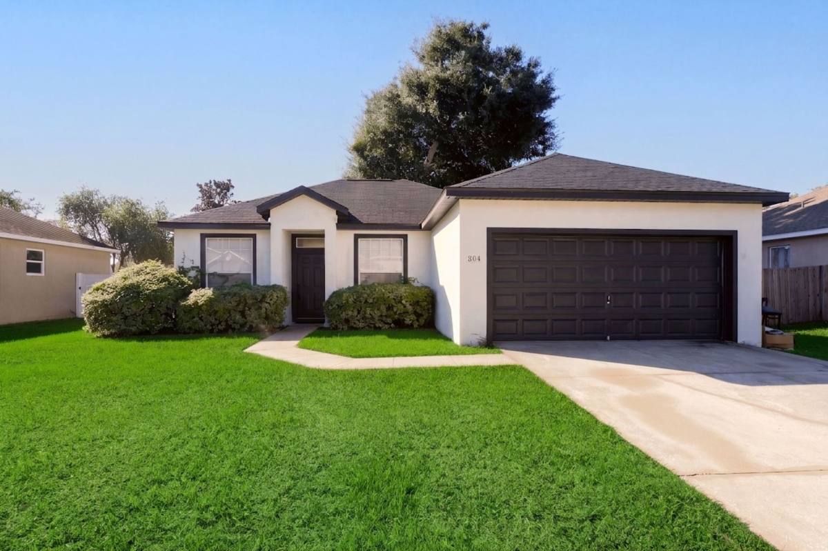 304 Ryans Ridge Ave, Eustis, FL 32726 - House for Rent