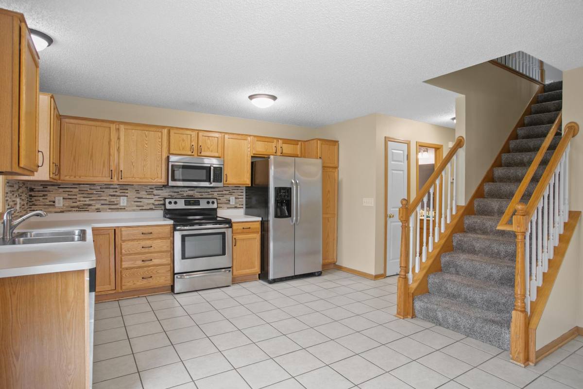 18018 Vance Circle NW, Elk River, MN 55330 - Townhouse for Rent - Image 5