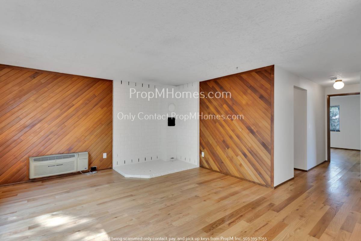 3232 SE 2nd St, Gresham, OR 97080 - Townhouse for Rent - Image 3