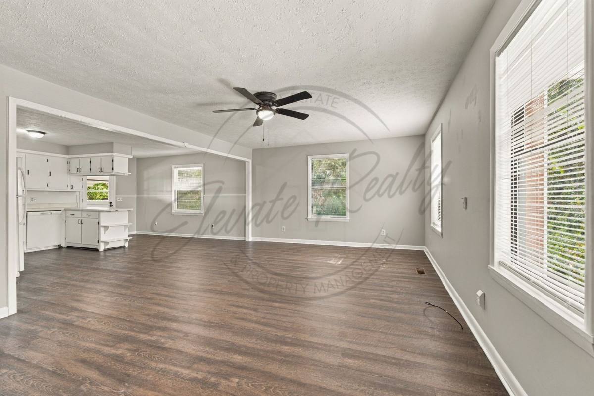 126 E 17th St, Cookeville, TN 38501 - House for Rent - Image 3