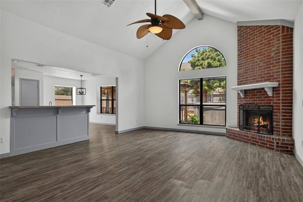 1608 Redtail Hawk, Edmond, OK 73003 - House for Rent - Image 2