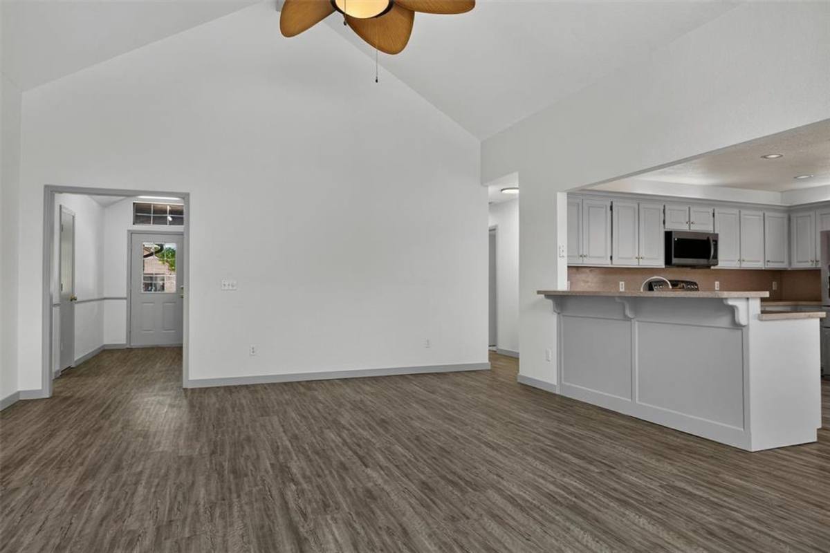 1608 Redtail Hawk, Edmond, OK 73003 - House for Rent - Image 5