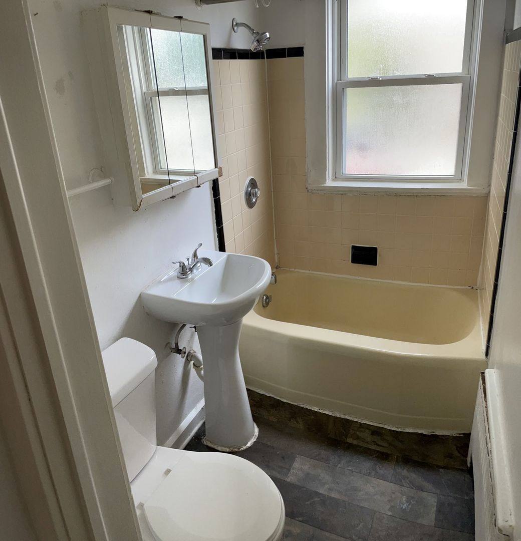 2500 S 60th St, Milwaukee, WI 53219 - Apartment for Rent - Image 4