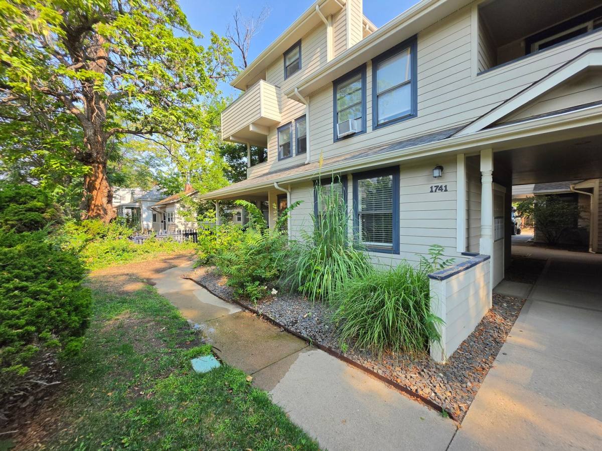 1741 Arapahoe Ave, Boulder, CO 80302 - Apartment for Rent - Image 2