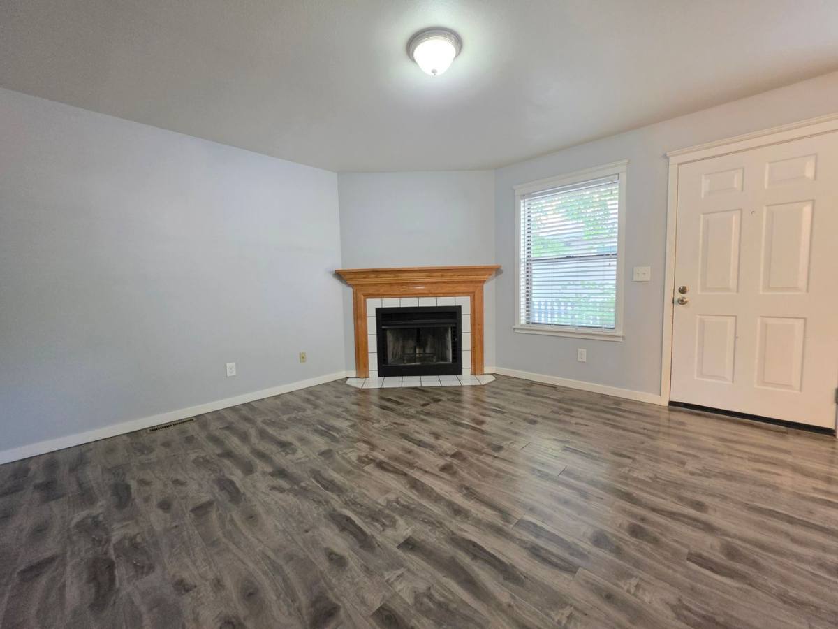 1741 Arapahoe Ave, Boulder, CO 80302 - Apartment for Rent - Image 4