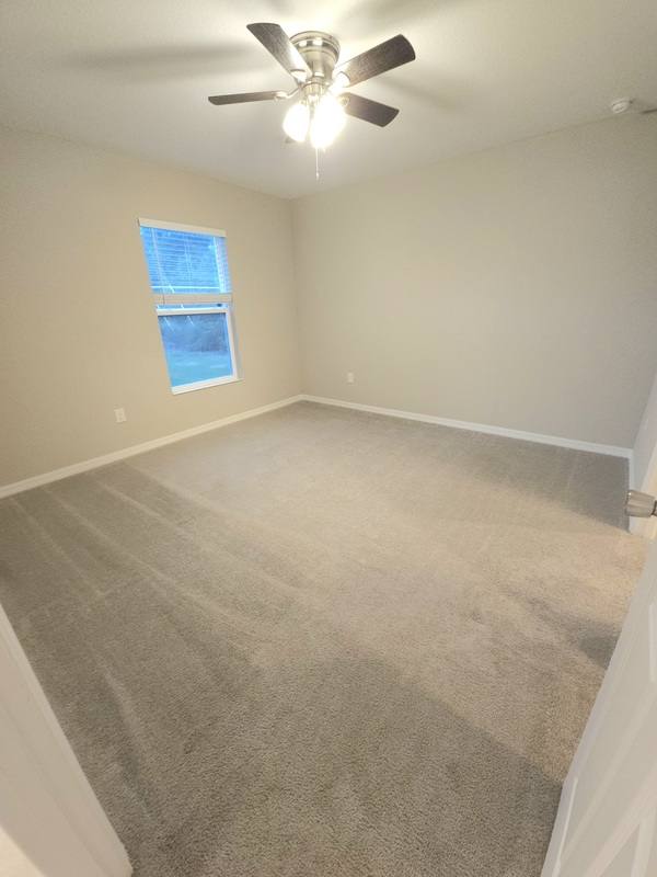 16901 SW 39th Circle, Ocala, FL 34473 - House for Rent - Image 4