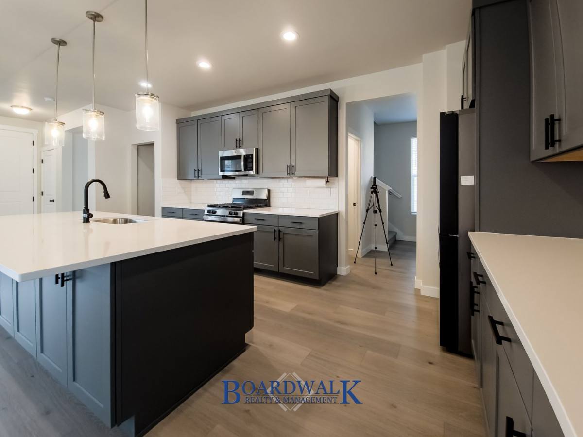 7579 S Bear Gulch Rd, West Jordan, UT 84081 - House for Rent - Image 10