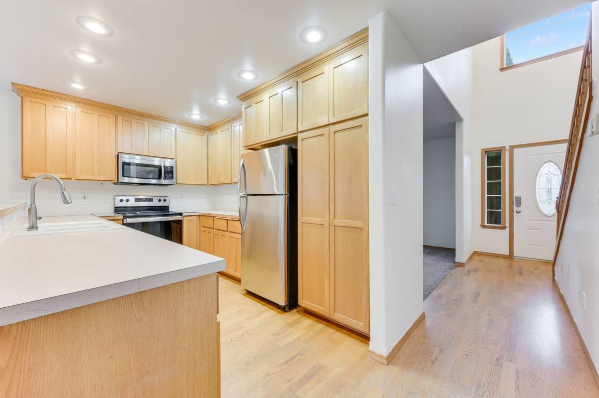 House for rent at 8620 134th St Court E, Puyallup, WA 98373