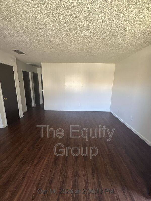 615 S Demaree St #32, Visalia, CA 93277 - Apartment for Rent - Image 2