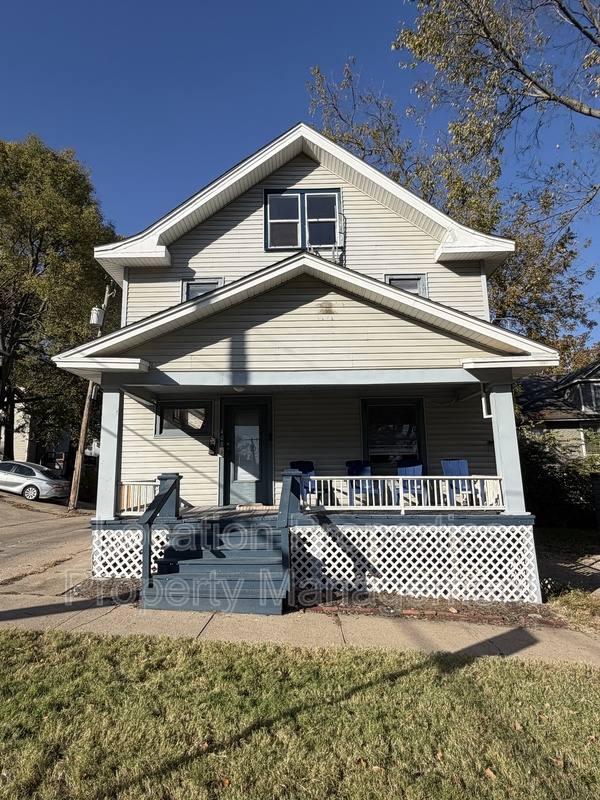 House for rent at 408 W 13th St, Lawrence, KS 66044