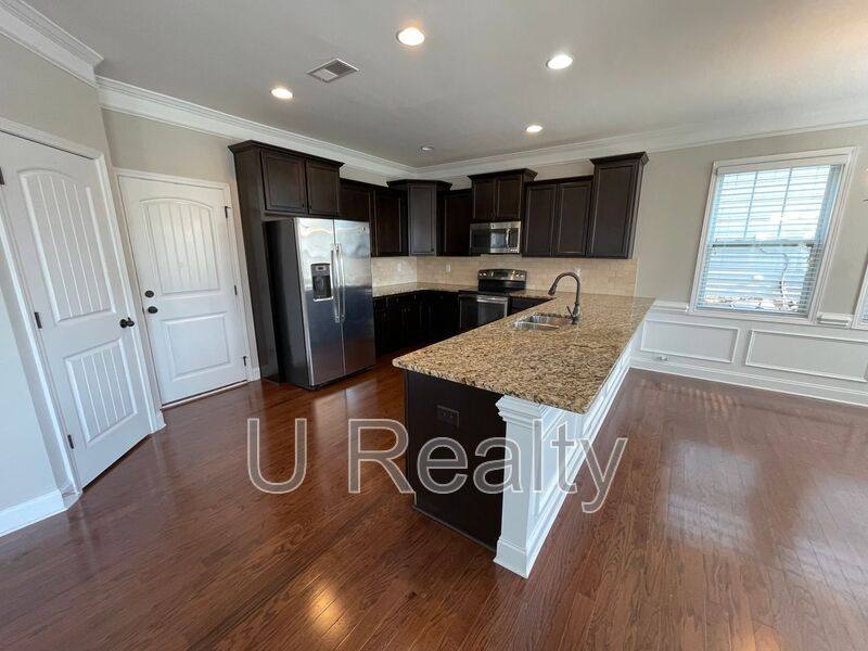 7409 Hamilton Bridge Rd, Charlotte, NC 28278 - House for Rent - Image 5