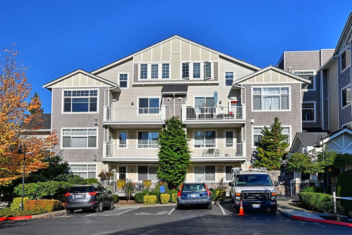 Apartment for rent at 5600 Harbour Pointe Blvd #1-306, Mukilteo, WA 98275