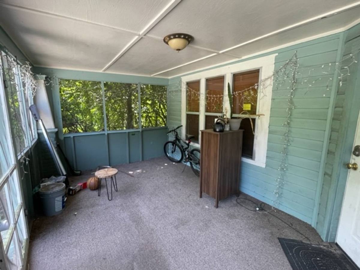 615 NW 6th Ave, Gainesville, FL 32601 - House for Rent - Image 4