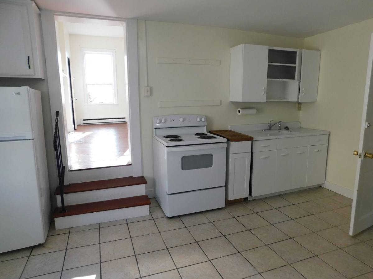 311 N Braddock St #4, Winchester, VA 22601 - Apartment for Rent - Image 8