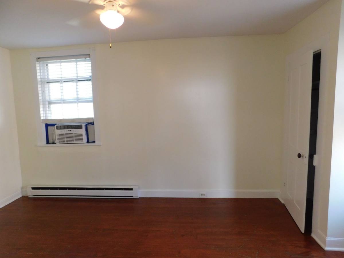 311 N Braddock St #4, Winchester, VA 22601 - Apartment for Rent - Image 2