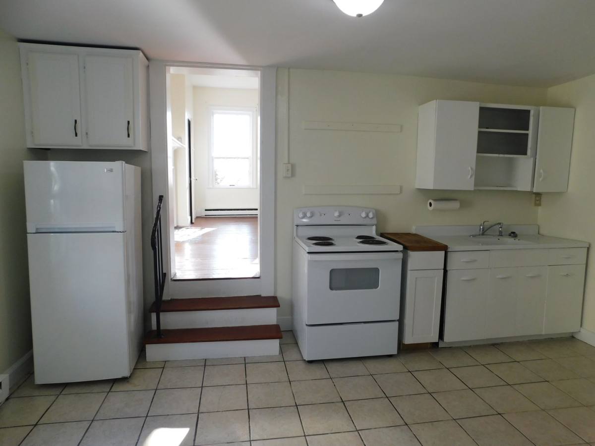 311 N Braddock St #4, Winchester, VA 22601 - Apartment for Rent - Image 9