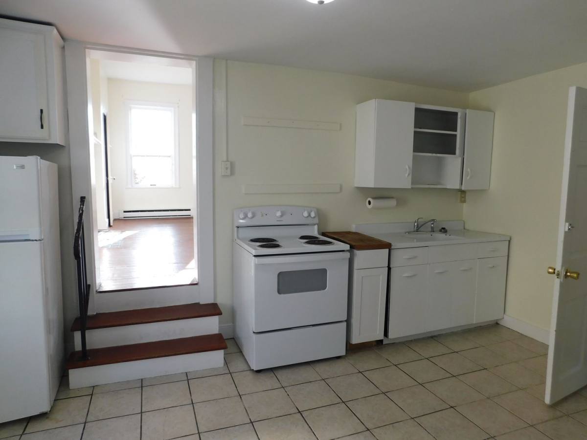 311 N Braddock St #4, Winchester, VA 22601 - Apartment for Rent - Image 7
