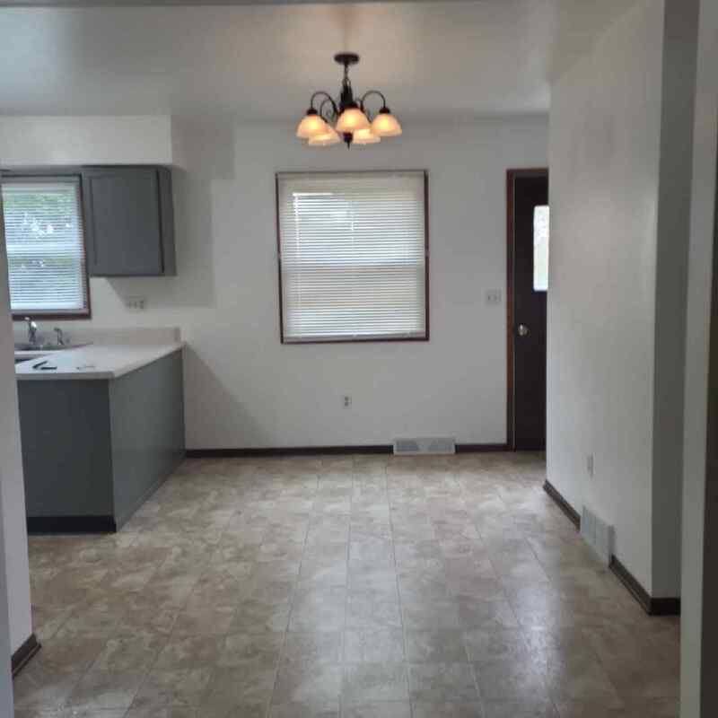 310-312 Westbrook Dr, Oshkosh, WI 54904 - Apartment for Rent - Image 3