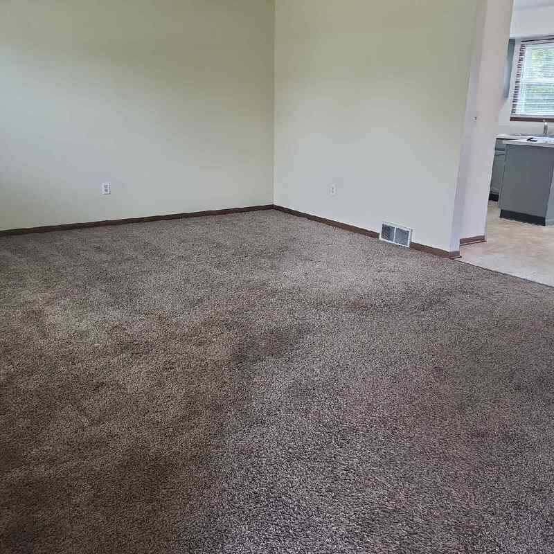 310-312 Westbrook Dr, Oshkosh, WI 54904 - Apartment for Rent - Image 4