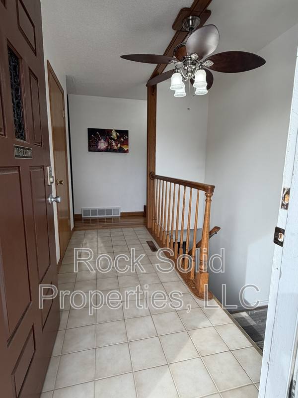 1012 Taft Ave, Cheyenne, WY 82001 - House for Rent - Image 2