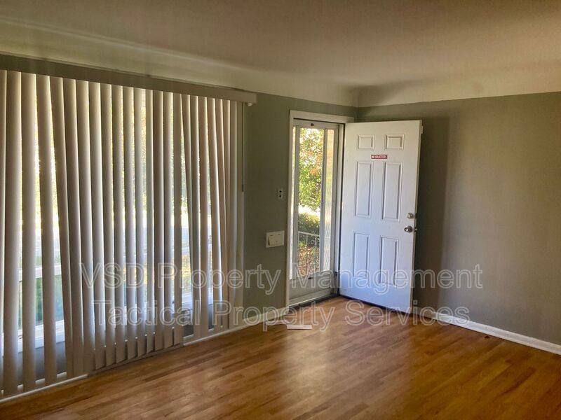 16004 Northwood Ave, Maple Heights, OH 44137 - House for Rent - Image 8