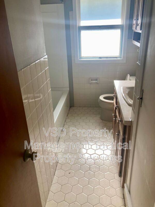 16004 Northwood Ave, Maple Heights, OH 44137 - House for Rent - Image 7