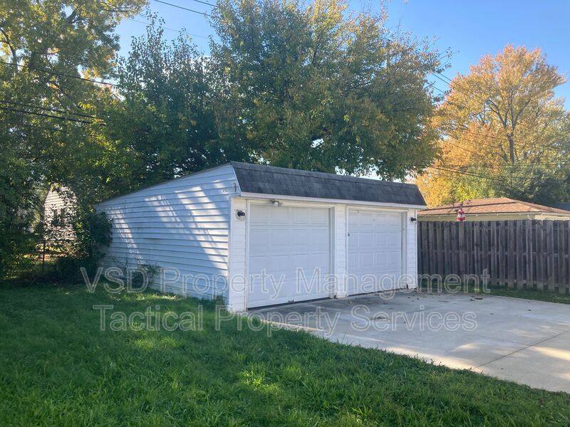 16004 Northwood Ave, Maple Heights, OH 44137 - House for Rent - Image 5