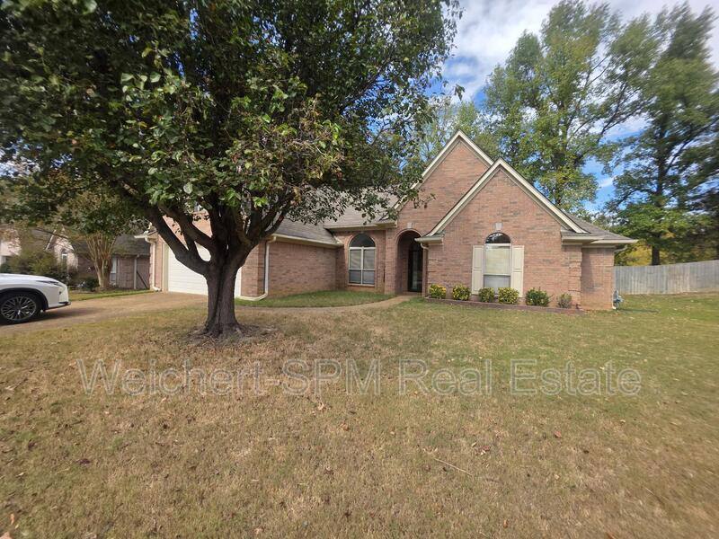House for rent at 8054 Breezy Meadows Lane, Memphis, TN 38135