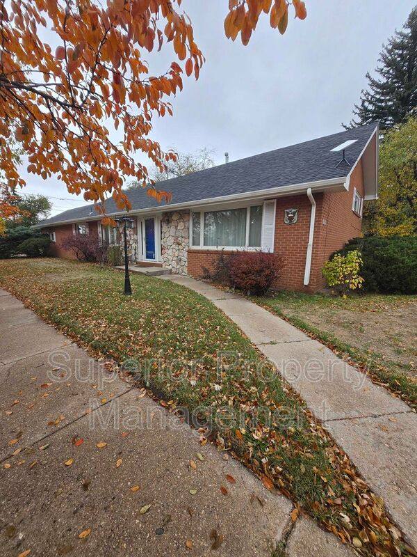 101 W 1st Ave, Arvada, CO 80001 - House for Rent - Image 2