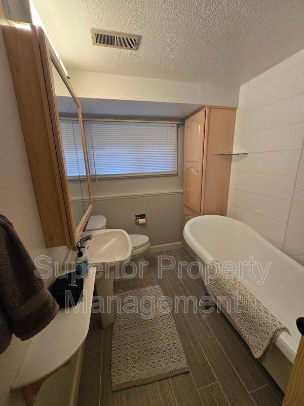 101 W 1st Ave, Arvada, CO 80001 - House for Rent - Image 9