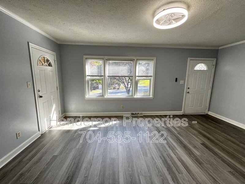 2352 Orton St, Charlotte, NC 28208 - House for Rent - Image 3