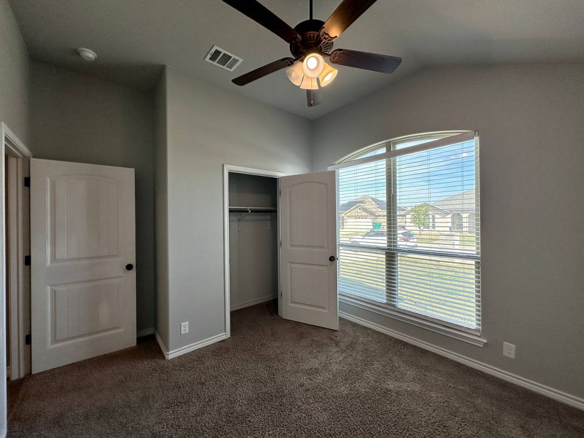 3321 James Ridge Dr, Belton, TX 76513 - House for Rent - Image 4