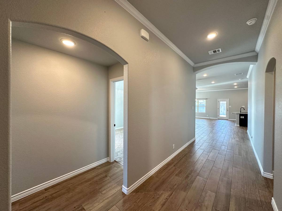 3321 James Ridge Dr, Belton, TX 76513 - House for Rent - Image 2