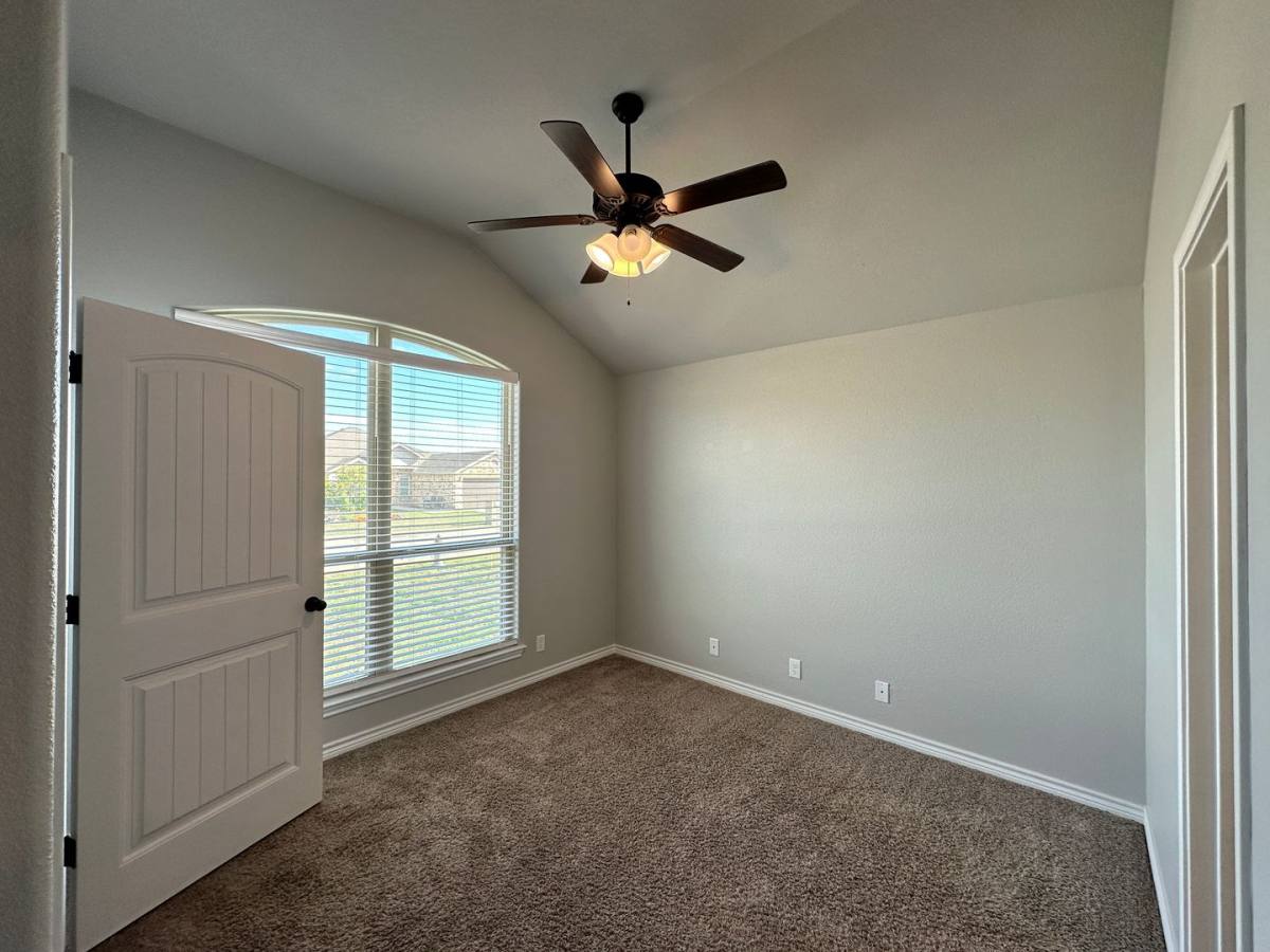 3321 James Ridge Dr, Belton, TX 76513 - House for Rent - Image 3