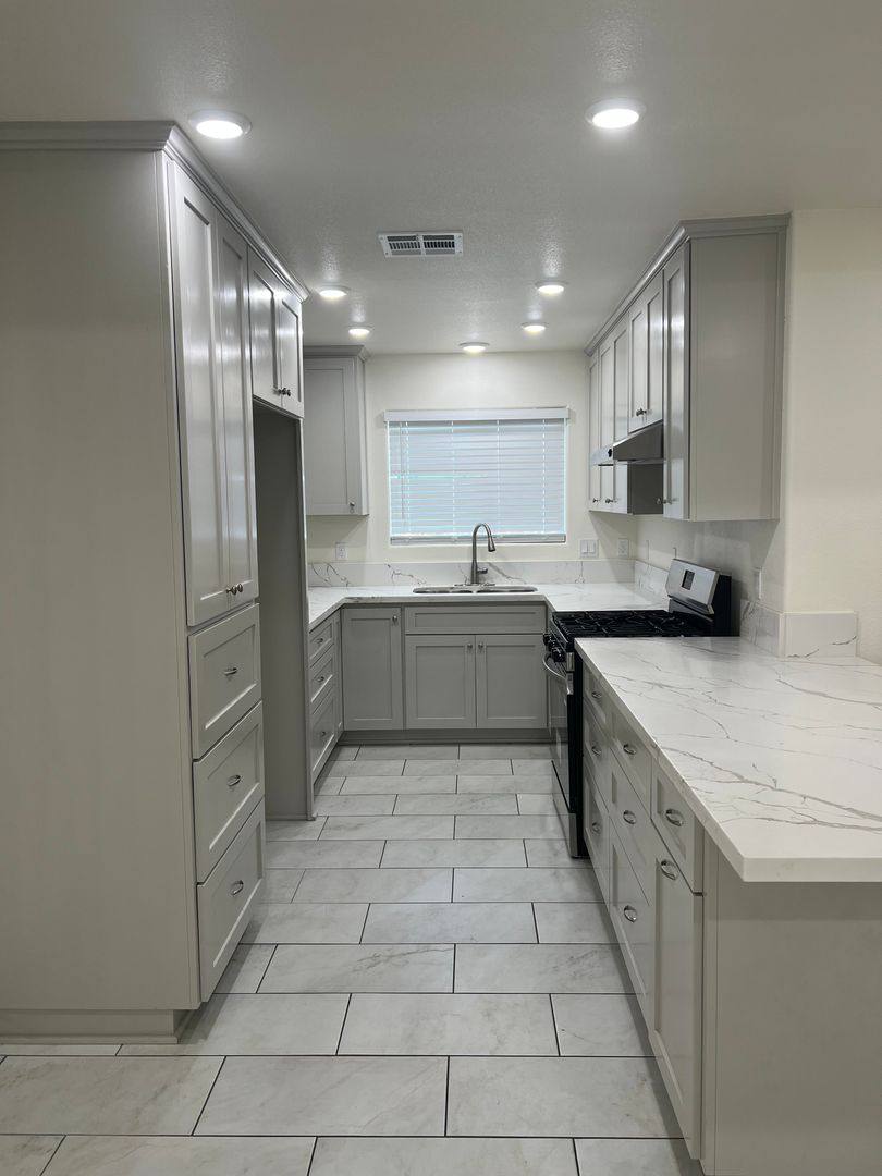1177 Eva Donna St #A, Parlier, CA 93648 - House for Rent - Image 4