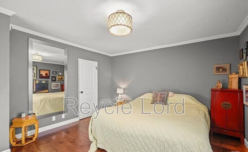 12938 Valleyheart Dr #11, Studio City, CA 91604 - Apartment for Rent - Image 3