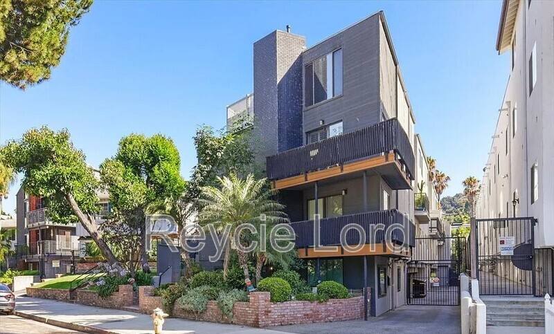 12938 Valleyheart Dr #11, Studio City, CA 91604 - Apartment for Rent - Image 5