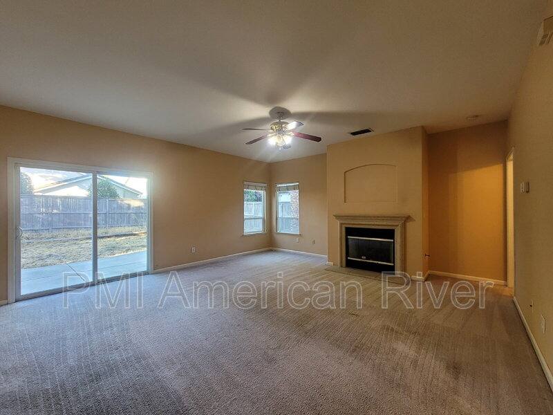 5401 Calabria Way, Sacramento, CA 95835 - House for Rent - Image 5