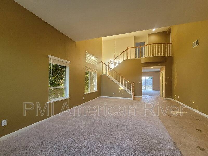 5401 Calabria Way, Sacramento, CA 95835 - House for Rent - Image 3