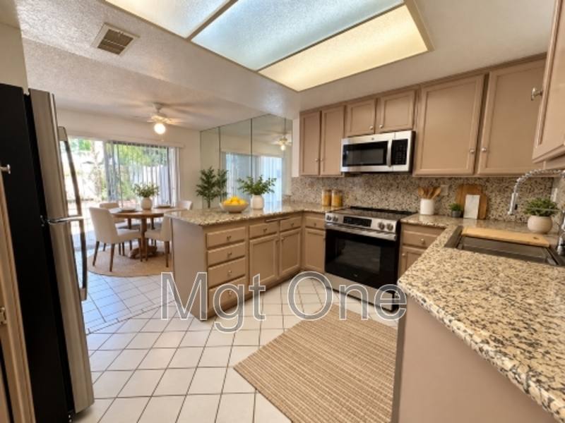 27721 Berwick, Mission Viejo, CA 92691 - House for Rent - Image 3