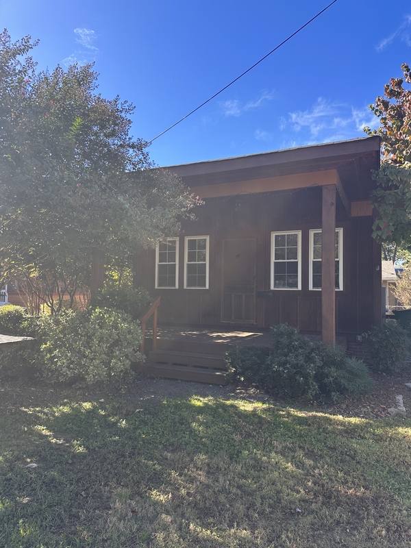 House for rent at 712 E 34th St, Charlotte, NC 28205