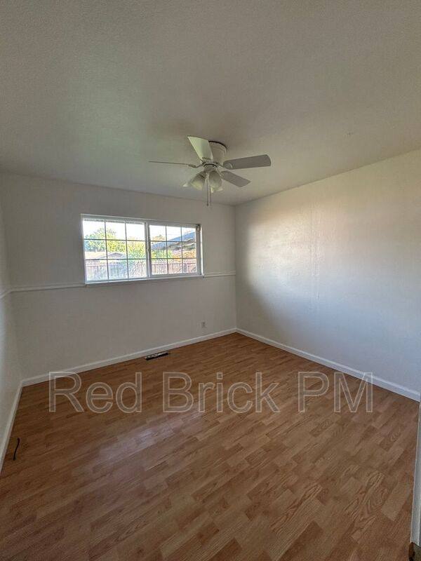 917 W 6th St, Merced, CA 95341 - House for Rent - Image 6