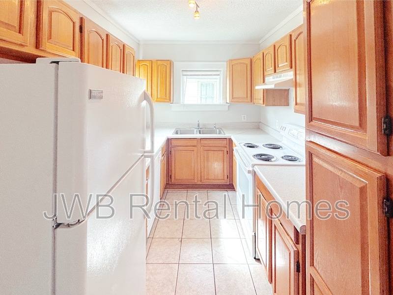2516 College St, Jacksonville, FL 32204 - Apartment for Rent - Image 4